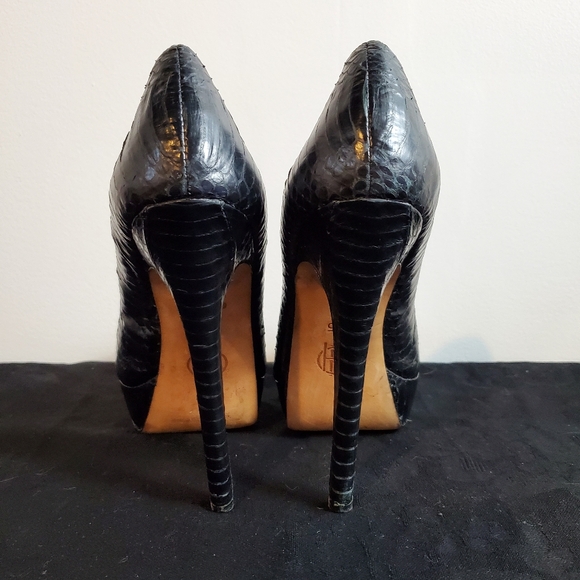 House of Harlow 1960 Black Snake Leather, Pin-Up Sexy Pump Heels - Picture 6 of 15
